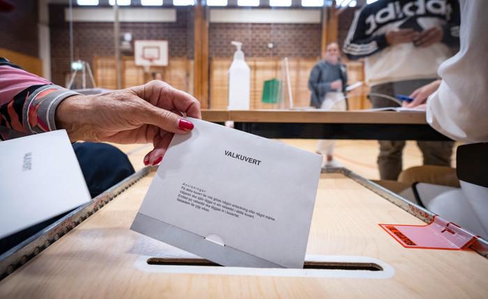 خاص | اليمين يدفع السويد نحو مزيد من التشدّد مع المهاجرين