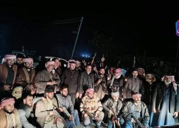 مقاتلون من ثوار دير الزور