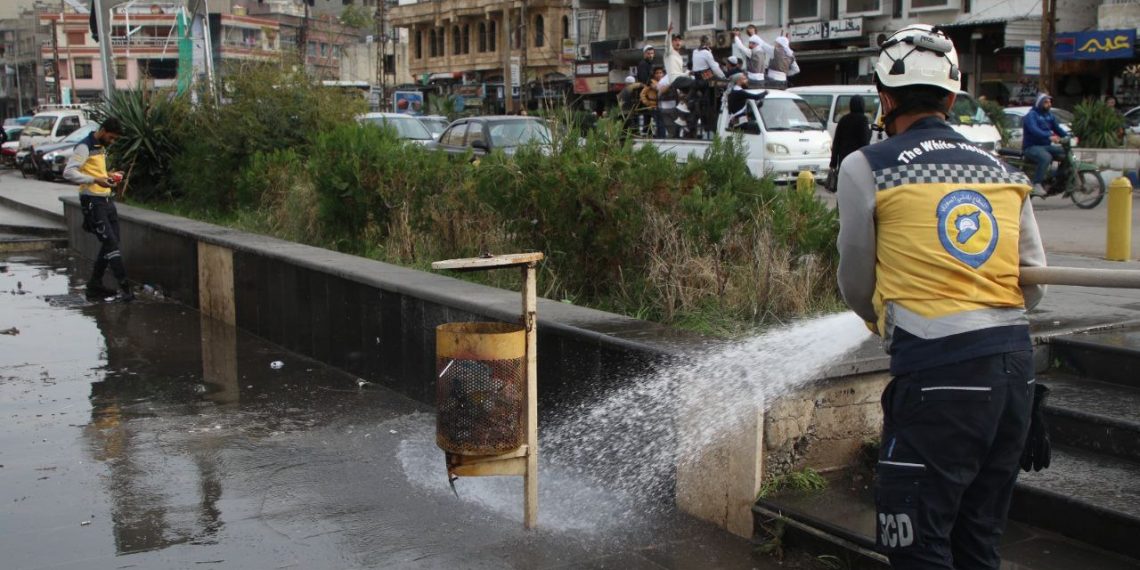 خاص | سقوط الأسد يضع الخوذ البيضاء أمام تحديات كبيرة