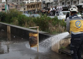 خاص | سقوط الأسد يضع الخوذ البيضاء أمام تحديات كبيرة