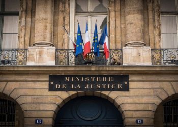 خاص | مذكرة توقيف فرنسية جديدة بحق الأسد.. هل يستفيد منها السوريون؟