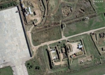 خاص | هل تُبقي حكومة تصريف الأعمال على القواعد الروسية في سوريا؟