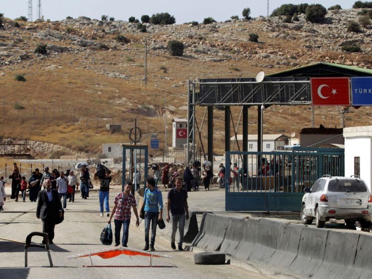 خاص | حركة خجولة لعودة اللاجئين السوريين إلى بلدهم