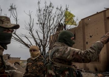 الشَّبكة السورية لحقوق الإنسان: قسد تعتقل عشرات المدنيين