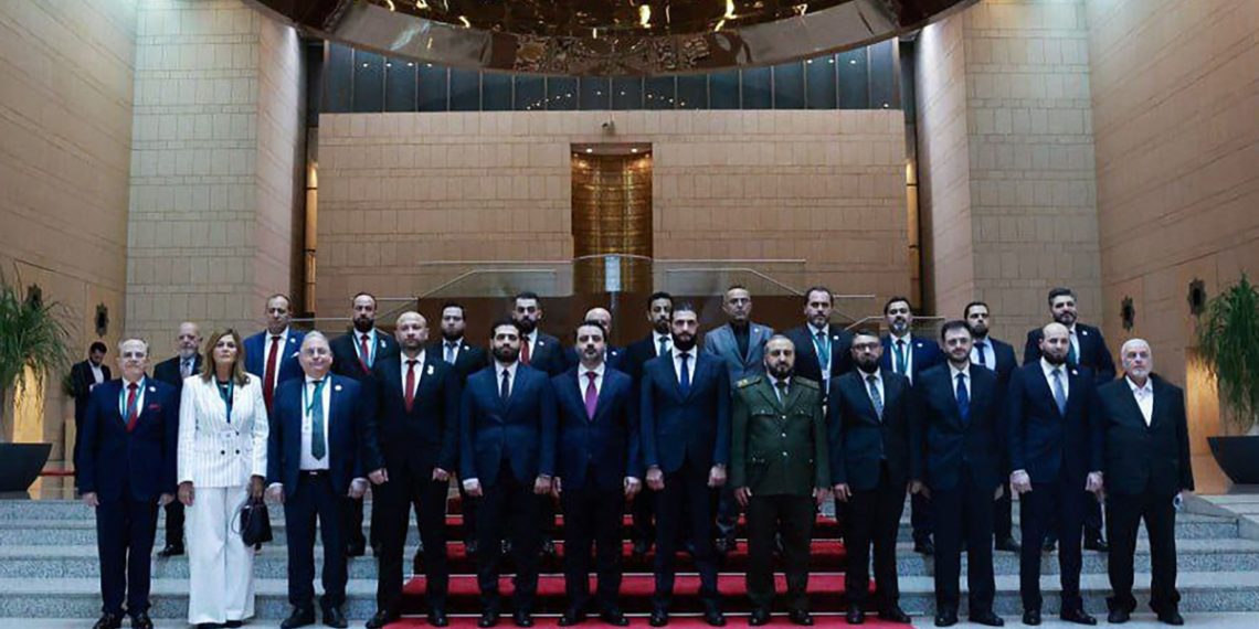 دمشق ترحب بالإعفاءات الأمريكية وتعد بمزيد من التقدم الاقتصادي