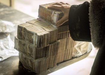 استقرار الليرة السورية وسط آمال بانتعاش اقتصادي قريب