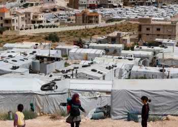 وزيرة لبنانية تعلن وضع خطة لإعادة اللاجئين السوريين