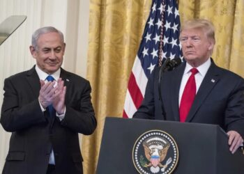 الرئيس الأمريكي يعلن ضرب مفاعلات إيرانية