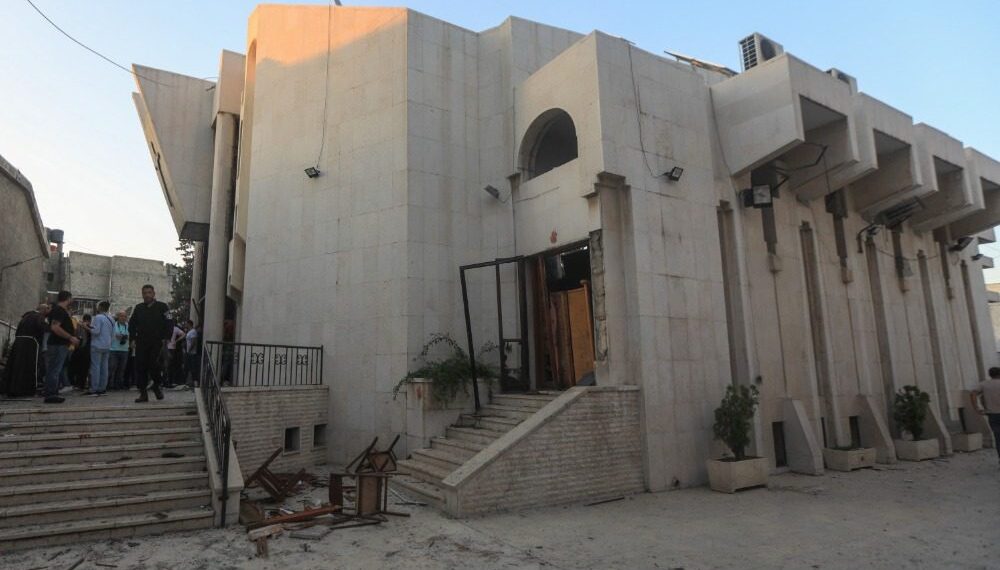 استنكار واسع وإدانات خارجية وداخلية لتفجير الكنيسة في دمشق