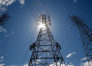 مناطق في ريف حلب الشمالي بانتظار التيار الكهربائي التركي