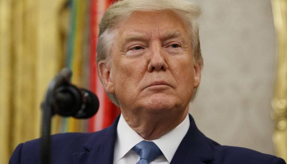 الرئيس الأمريكي يُصدر أمراً بإنهاء العقوبات المفروضة على سوريا