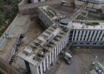 الحكومة السورية تؤكد ضرورة حل قضية المعتقلين في السجون اللبنانية