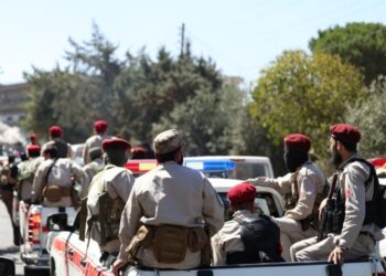 هيستيريا الأقليات والتجاوزات