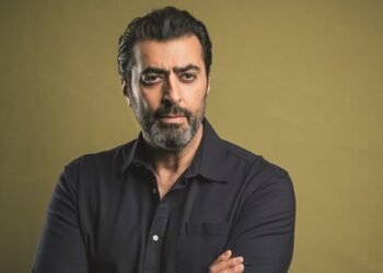 باسم ياخور يستفزّ السوريّين مجدّدًا بسبب مواقفه