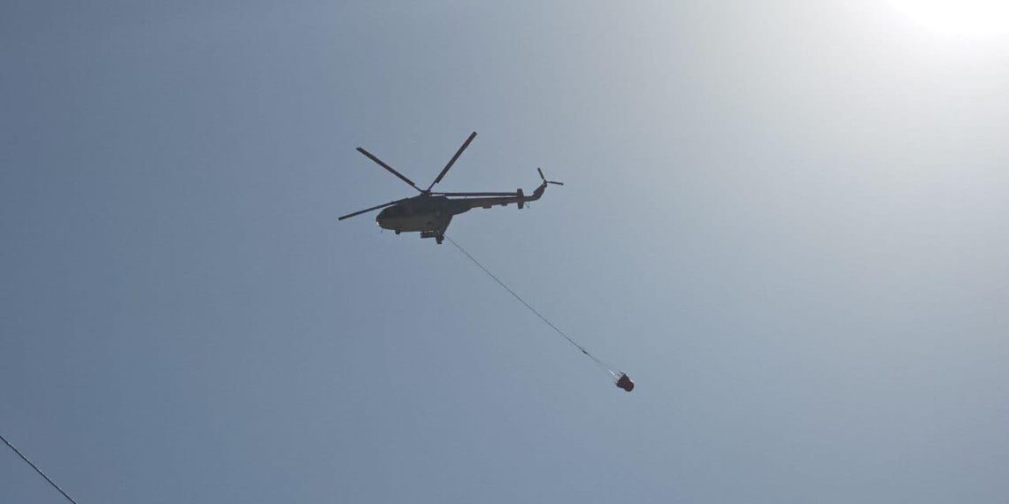 خاص | مروحيات الجيش السوري.. من أداة للموت إلى وسيلة لإنقاذ حياة وممتلكات المدنيين