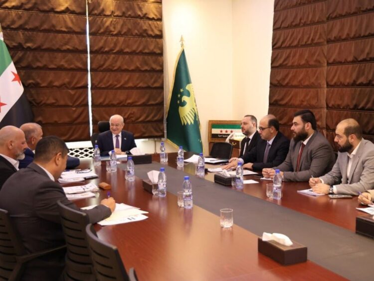 مباحثات سورية – لبنانية لتسهيل حركة الشاحنات والركاب بين البلدين