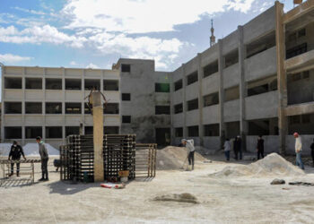 المدارس على رأس أولويات العائدين في الشمال السوري والمبادرات الأهلية تدعم إعادة التأهيل