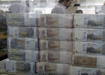 تحسن نسبي لسعر صرف الليرة السورية أمام الدولار والعملات الأجنبية