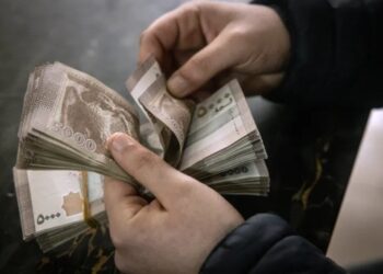 الذهب يعود للصعود مع استقرار سعر صرف الليرة السورية