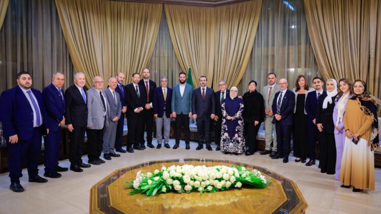 الرئيس الشرع يستقبل وفدًا من المجلس السوري الأمريكي