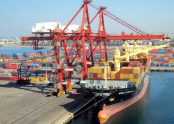 رسو باخرة في مرفأ اللاذقية هي الأضخم حتى اليوم