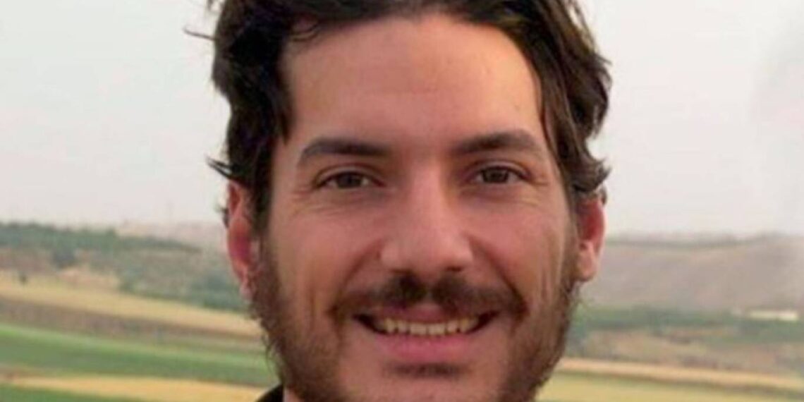 مستشار الأسد يتهمه بإعدامه.. CNN تكشف تفاصيل جديدة حول الصحفي الأمريكي “أوستن تايس”