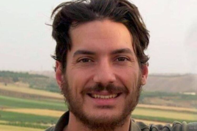 مستشار الأسد يتهمه بإعدامه.. CNN تكشف تفاصيل جديدة حول الصحفي الأمريكي “أوستن تايس”