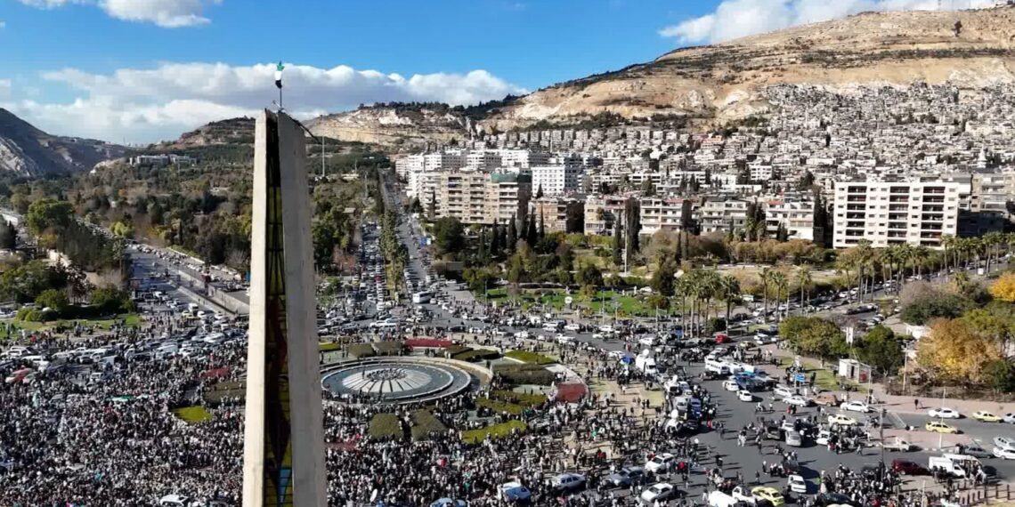 التغيير الإصلاحي و الجذري.. صراع الاستقرار والمخاطرة في إدارة المجتمعات