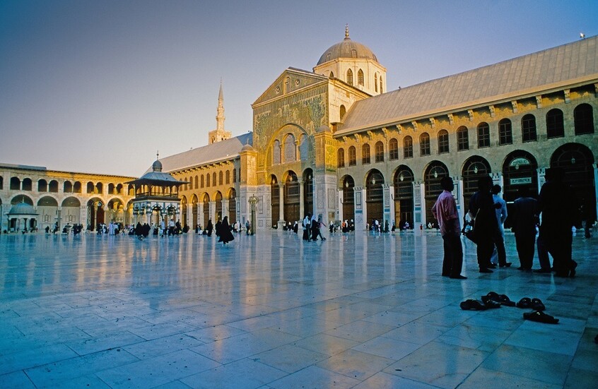 بعد ظهور اسم “حافظ الأسد”.. إدارة الأموي تعلن عن خطة للحفاظ على الطابع التاريخي للمسجد