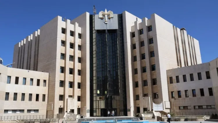 وزارة العدل تصدر قرارًا بإلغاء الملاحقات القضائية لأكثر من 287 ألف قضية أصدرها النظام البائد