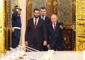 زيارة الرئيس الشرع إلى موسكو.. هل تضع رأس الأسد على طاولة المفاوضات مع بوتين؟