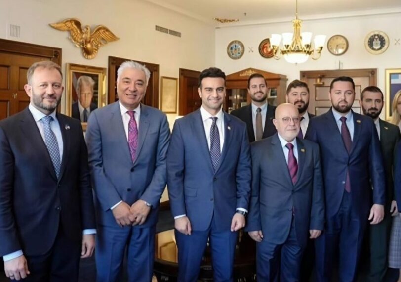 سوريا تسعى للحصول على منحة المليار من البنك الدولي.. ووفد رفيع في واشنطن للاندماج مع النظام المالي العالمي