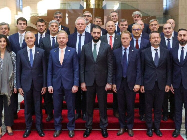 تشجيع الاستثمارات وجذب المستثمرين.. ملف يتولى الرئيس قيادته بنفسه