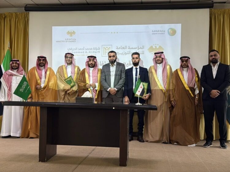 “العامة للكهرباء” توقع مذكرات تفاهم جديدة حول الطاقة المتجددة