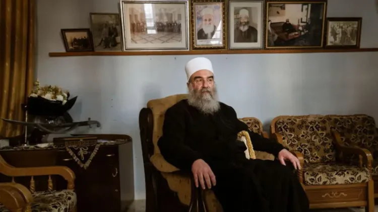 تصاعد السخط الشعبي ضد الهجري وزمرته في السويداء.. والأخير يرد بالدعوة للانفصال