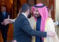 زيارة الشرع إلى السعودية.. بوابة لعودة سوريا إلى المشهد العربي والاستثماري