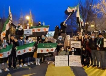 سوريون يقاضون الحكومة الأمريكية بعد إنهاء الحماية المؤقتة