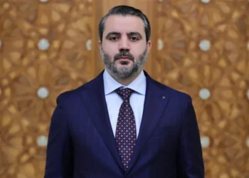 الشيباني يوضح مصير الأسد والاتفاقات الروسية السابقة مع النظام البائد