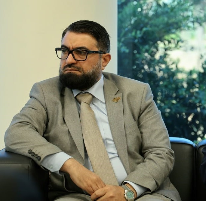 لمتابعة ملف المعتقلين السوريين في سجن رومية.. زيارة وزير العدل “مظهر الويس” إلى لبنان