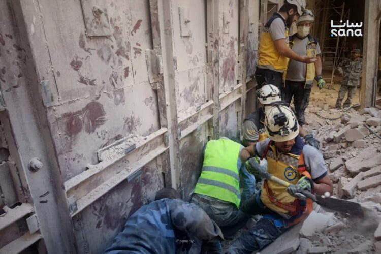 انهيار سقف مبنى السرايا القديم في دمشق يتسبب بوفاة عاملين وإصابة آخرين