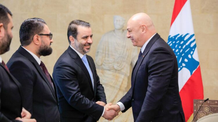صفحة جديدة للعلاقات الثنائية.. لبنان وسوريا يتفقان على معالجة ملفات الحدود وخط الغاز والموقوفين