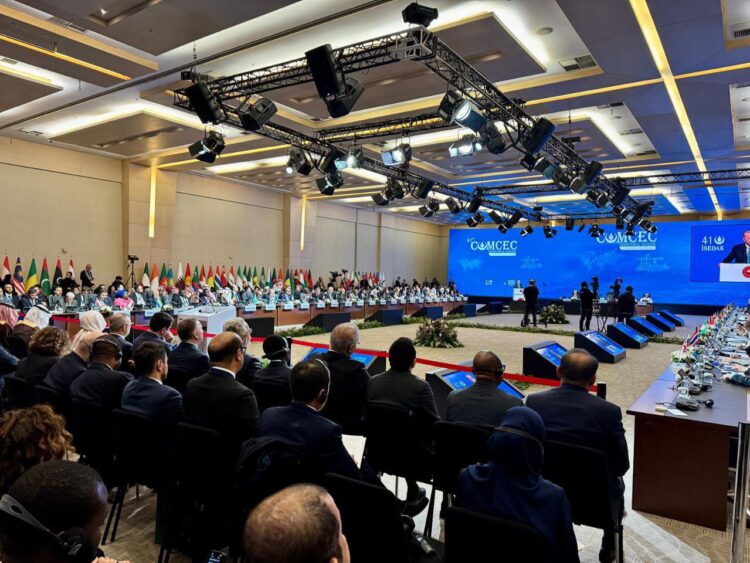 أردوغان يعلن عن برنامج دعم خاص لسوريا خلال اجتماع “الكومسيك” في إسطنبول