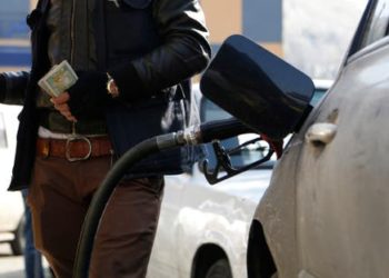 خفض أسعار المحروقات يترك ارتياحًا في أوساط السوريين مع توقعات إيجابية