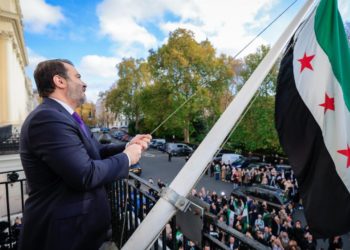 “سوريا تعود إلى العالم بهويتها الحرة”.. أسعد الشيباني يفتتح السفارة السورية في لندن