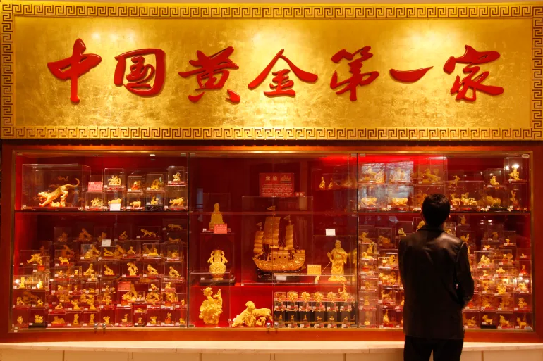 اكتشاف كنوز هائلة من الذهب يرفع المكانة العالمية للصين ويهدد هيمنة الدولار