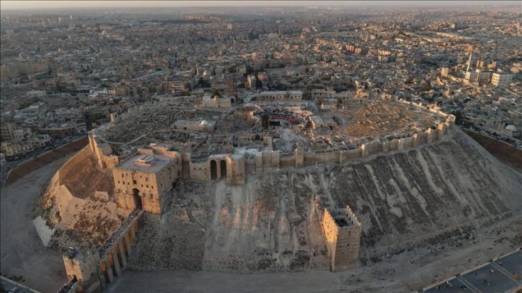 فريق مشترك لترميم التراث العثماني المتضرر في حلب