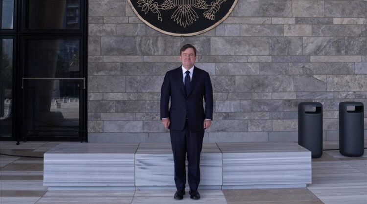 وكيل وزارة الخزانة لشؤون الإرهـ.ــاب والاستـ.ـخبارات الأمريكية: الرئيس ترامب يدعم بوضوح دور أنقرة والدول الصديقة في الخليج والتعاون في إعادة إعمار سوريا