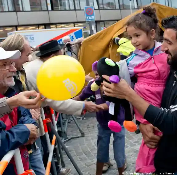 استطلاع يكشف موقف الألمان من خفض عدد طالبي اللجوء