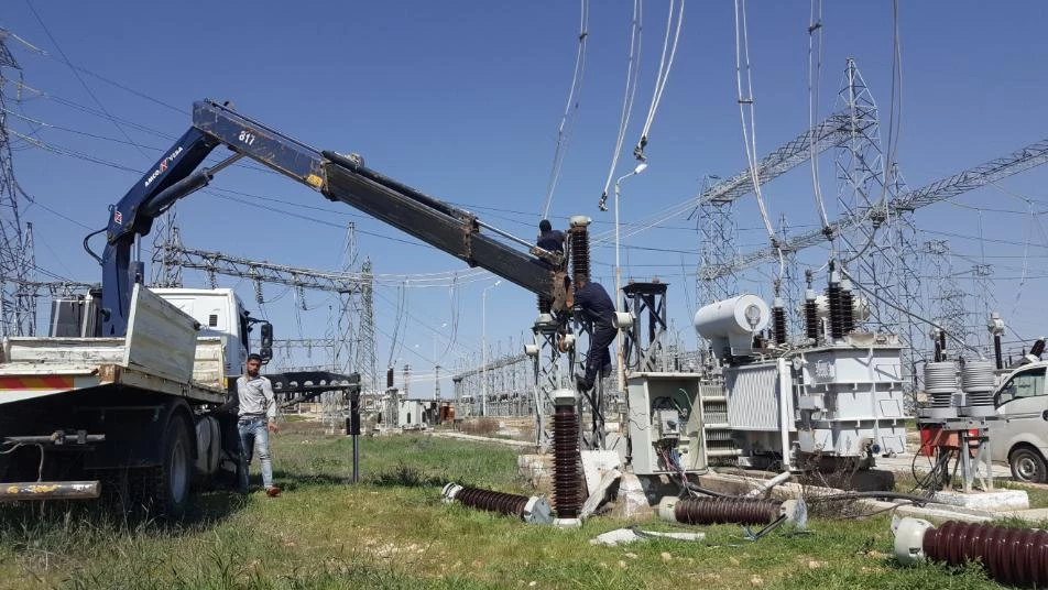 صمت الحكومة يزيد الغضب في إدلب وتراجع الكهرباء يعمق أزمات السكان