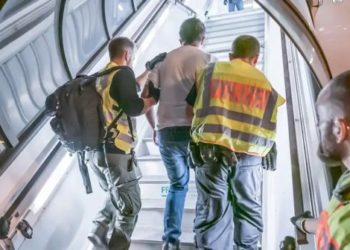 أول عملية ترحيل للاجئ سوري من ألمانيا إلى دمشق